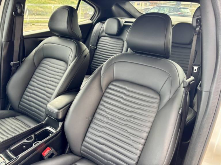 FIAT - FASTBACK - 2023/2023 - Branca - R$ 123.900,00