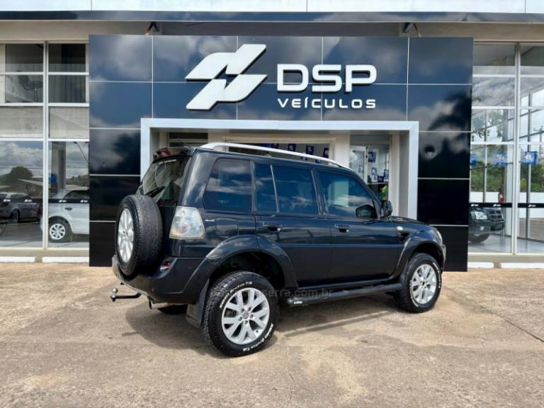 MITSUBISHI - PAJERO TR4 - 2010/2011 - Preta - R$ 61.900,00