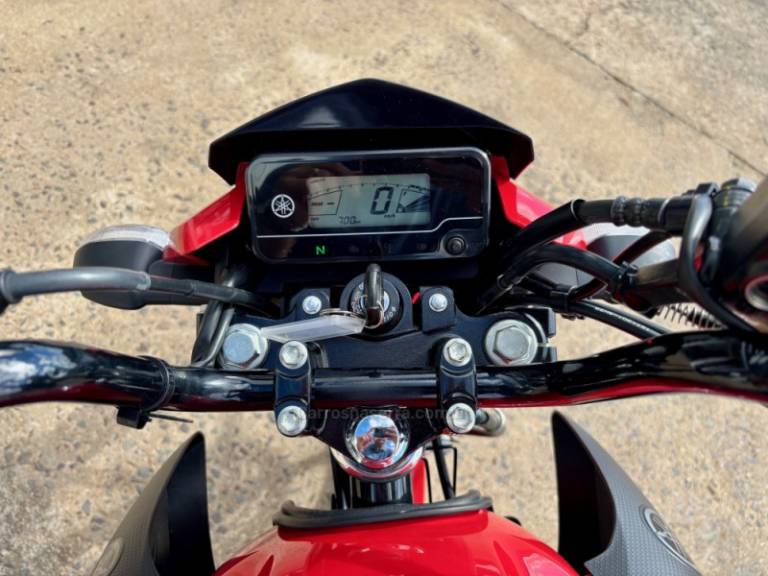 YAMAHA - YBR - 2024/2024 - Vermelha - R$ 17.900,00