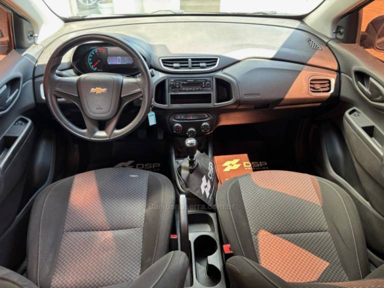 CHEVROLET - ONIX - 2017/2018 - Preta - R$ 57.900,00