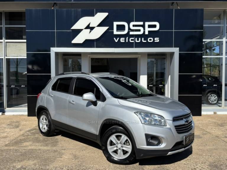 CHEVROLET - TRACKER - 2016/2016 - Prata - R$ 73.900,00