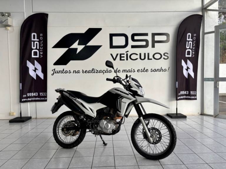 HONDA - NXR 160 - 2022/2022 - Branca - R$ 21.900,00