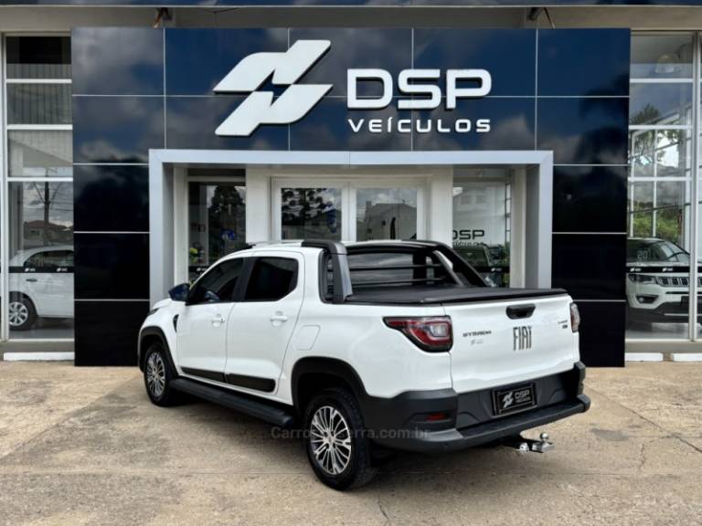 FIAT - STRADA - 2022/2022 - Branca - R$ 114.900,00