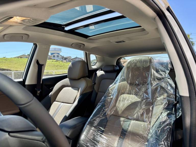 CHEVROLET - TRACKER - 2025/2026 - Branca - Sob Consulta