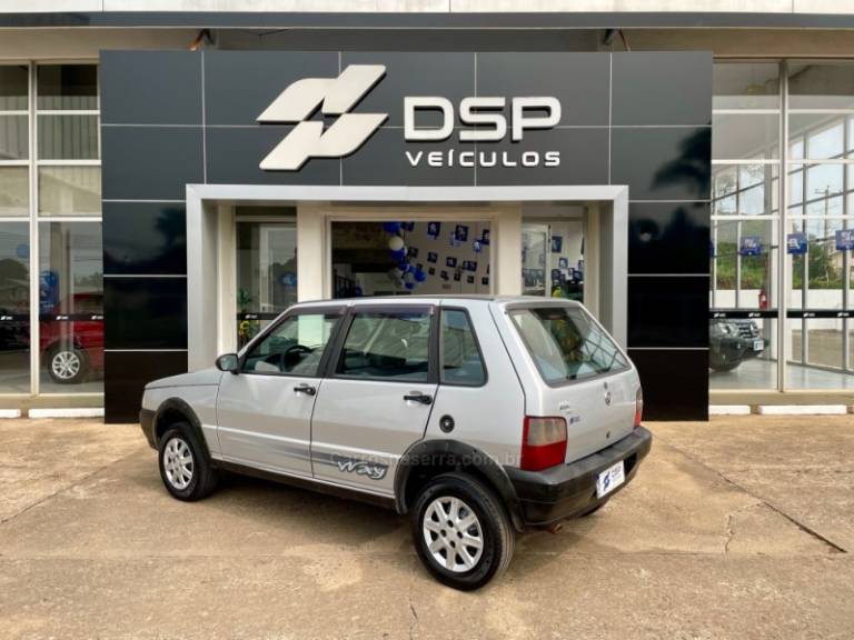 FIAT - UNO - 2010/2010 - Prata - R$ 27.900,00