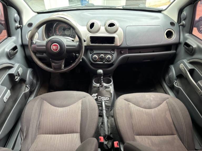 FIAT - UNO - 2011/2012 - Preta - R$ 22.900,00