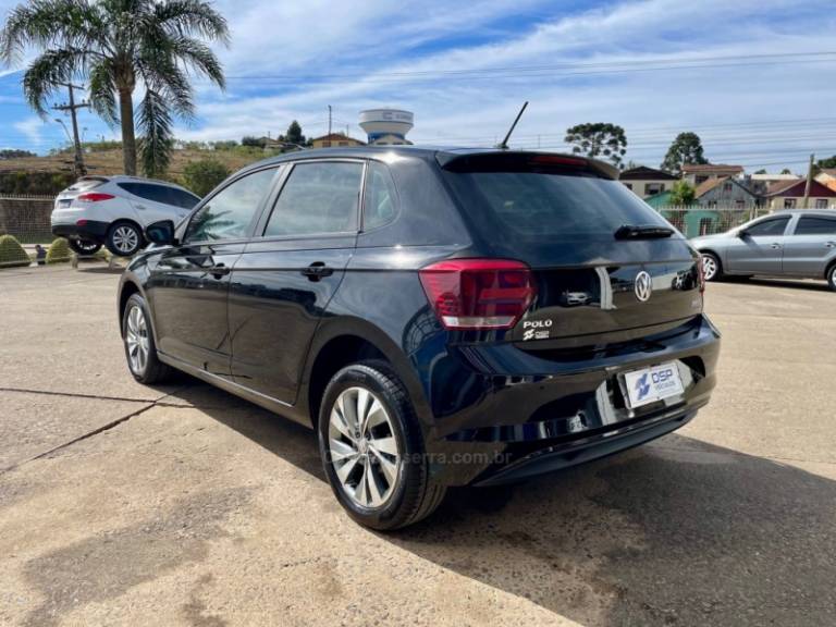 VOLKSWAGEN - POLO - 2018/2018 - Preta - R$ 74.900,00