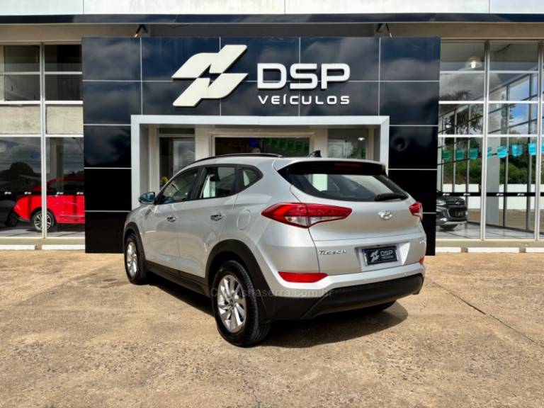 HYUNDAI - TUCSON - 2017/2018 - Prata - R$ 108.900,00