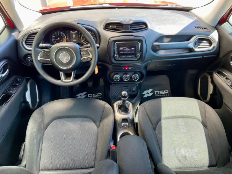 JEEP - RENEGADE - 2015/2016 - Vermelha - R$ 69.900,00