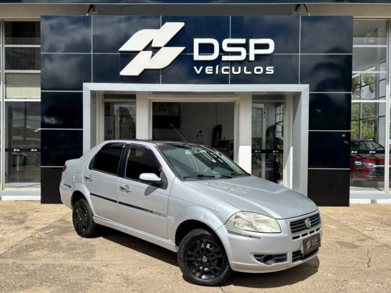 FIAT - SIENA - 2010/2011 - Prata - R$ 29.900,00