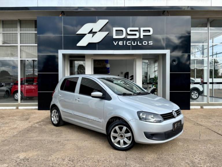 VOLKSWAGEN - FOX - 2010/2010 - Prata - R$ 29.900,00