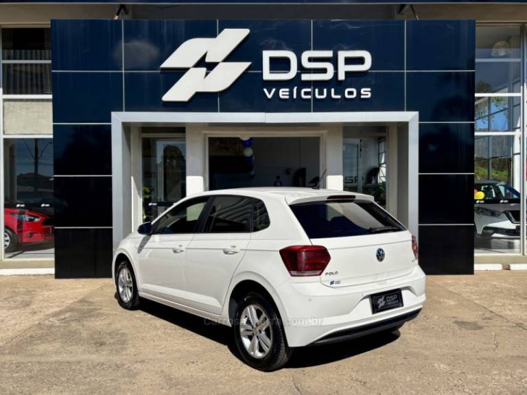 VOLKSWAGEN - POLO - 2019/2020 - Branca - R$ 73.900,00