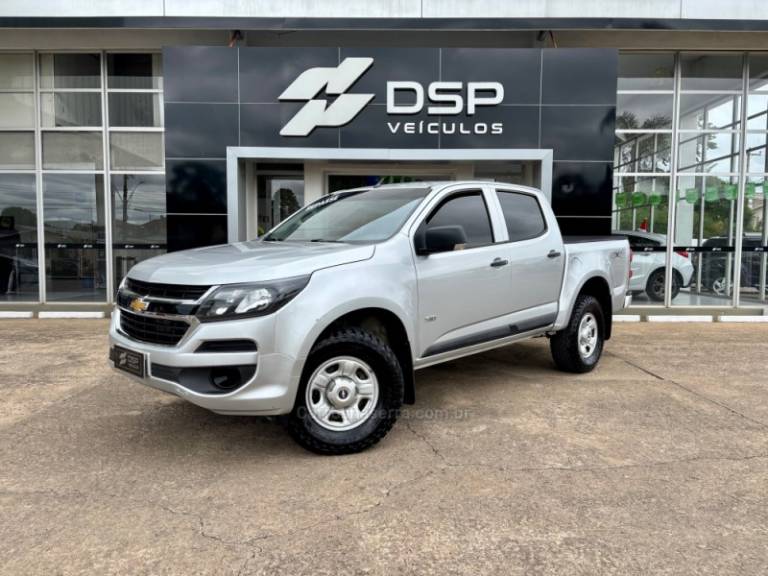 CHEVROLET - S10 - 2017/2018 - Prata - R$ 112.900,00