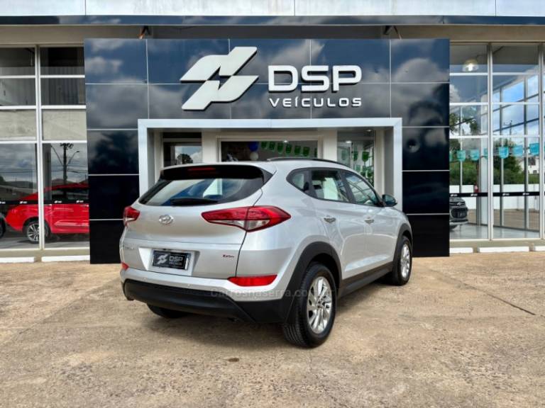 HYUNDAI - TUCSON - 2017/2018 - Prata - R$ 108.900,00