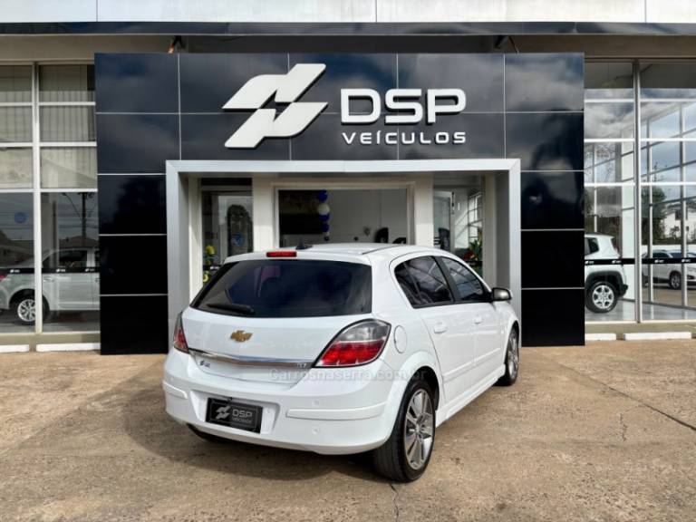 CHEVROLET - VECTRA - 2010/2011 - Branca - R$ 43.900,00