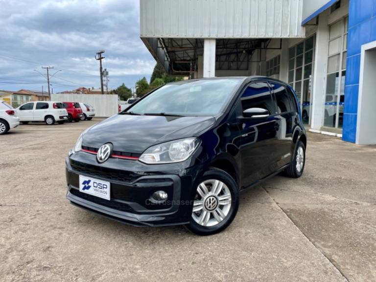 VOLKSWAGEN - UP - 2017/2018 - Preta - R$ 62.900,00