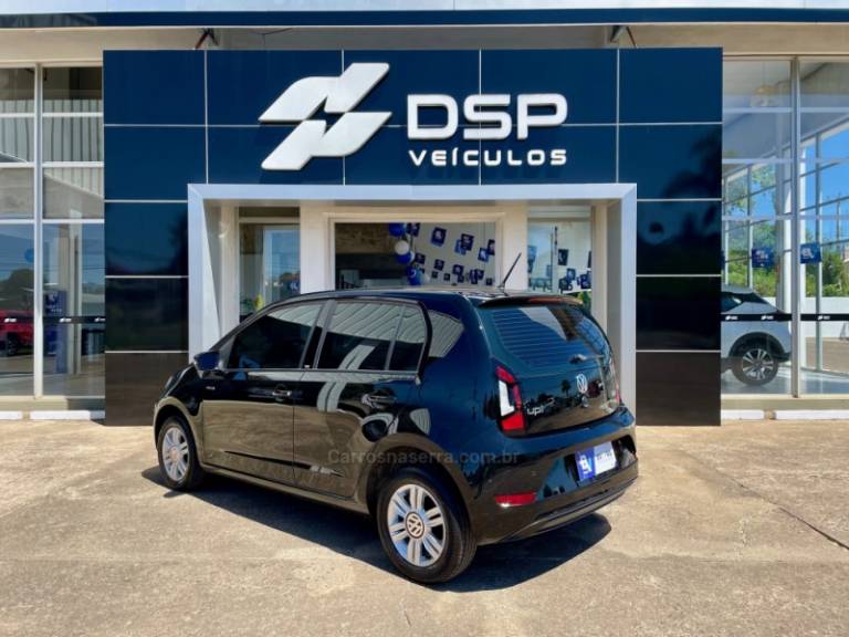 VOLKSWAGEN - UP - 2017/2018 - Preta - R$ 62.900,00