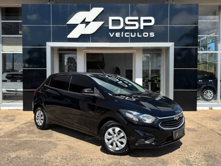 CHEVROLET - ONIX - 2017/2018 - Preta - R$ 57.900,00