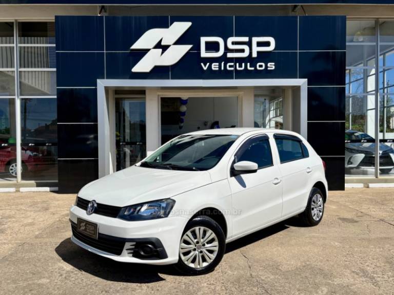 VOLKSWAGEN - GOL - 2017/2018 - Branca - R$ 46.900,00