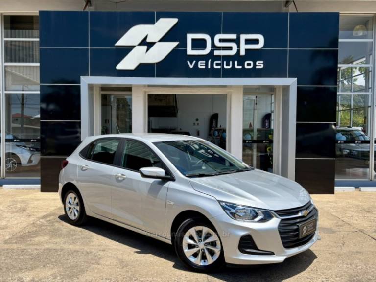 CHEVROLET - ONIX - 2020/2021 - Prata - R$ 64.900,00