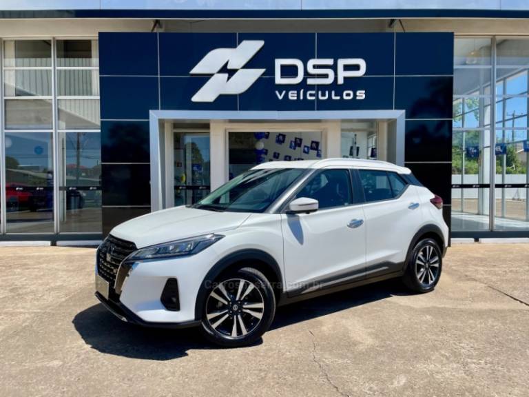 NISSAN - KICKS - 2021/2022 - Branca - R$ 113.900,00