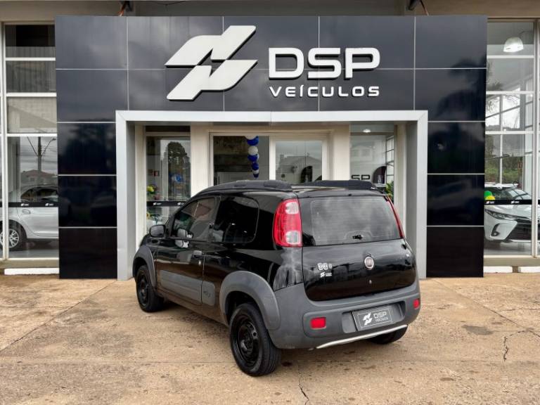 FIAT - UNO - 2011/2012 - Preta - R$ 22.900,00