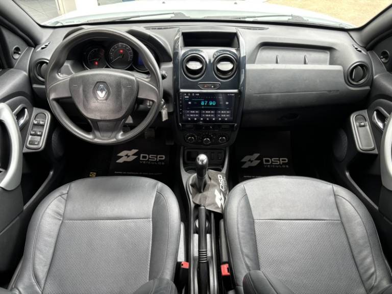 RENAULT - DUSTER - 2015/2016 - Branca - R$ 62.900,00